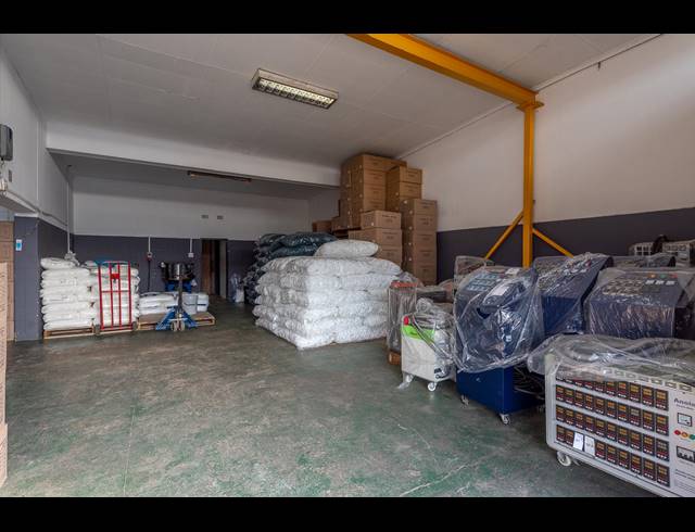 425M² FACTORY SOLD IN ROODEKOP